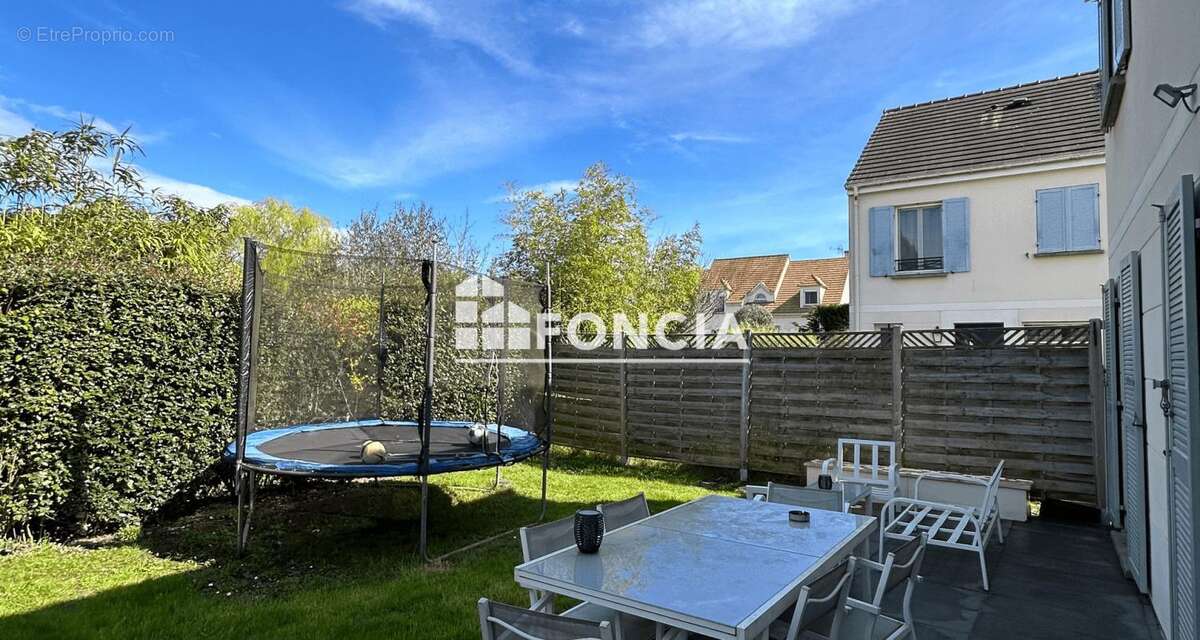 Maison à SAINT-FARGEAU-PONTHIERRY