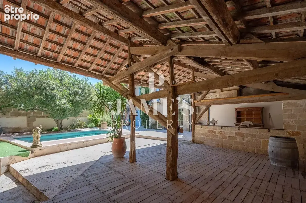 Maison 7 pièces 295 m² à vendre à Fontvieille (13990) - photo 2
