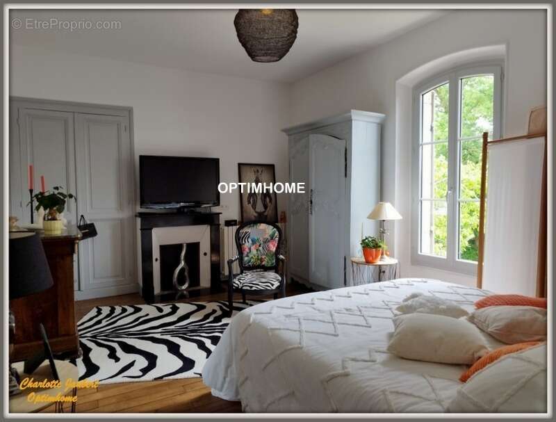 Maison à AUBETERRE-SUR-DRONNE