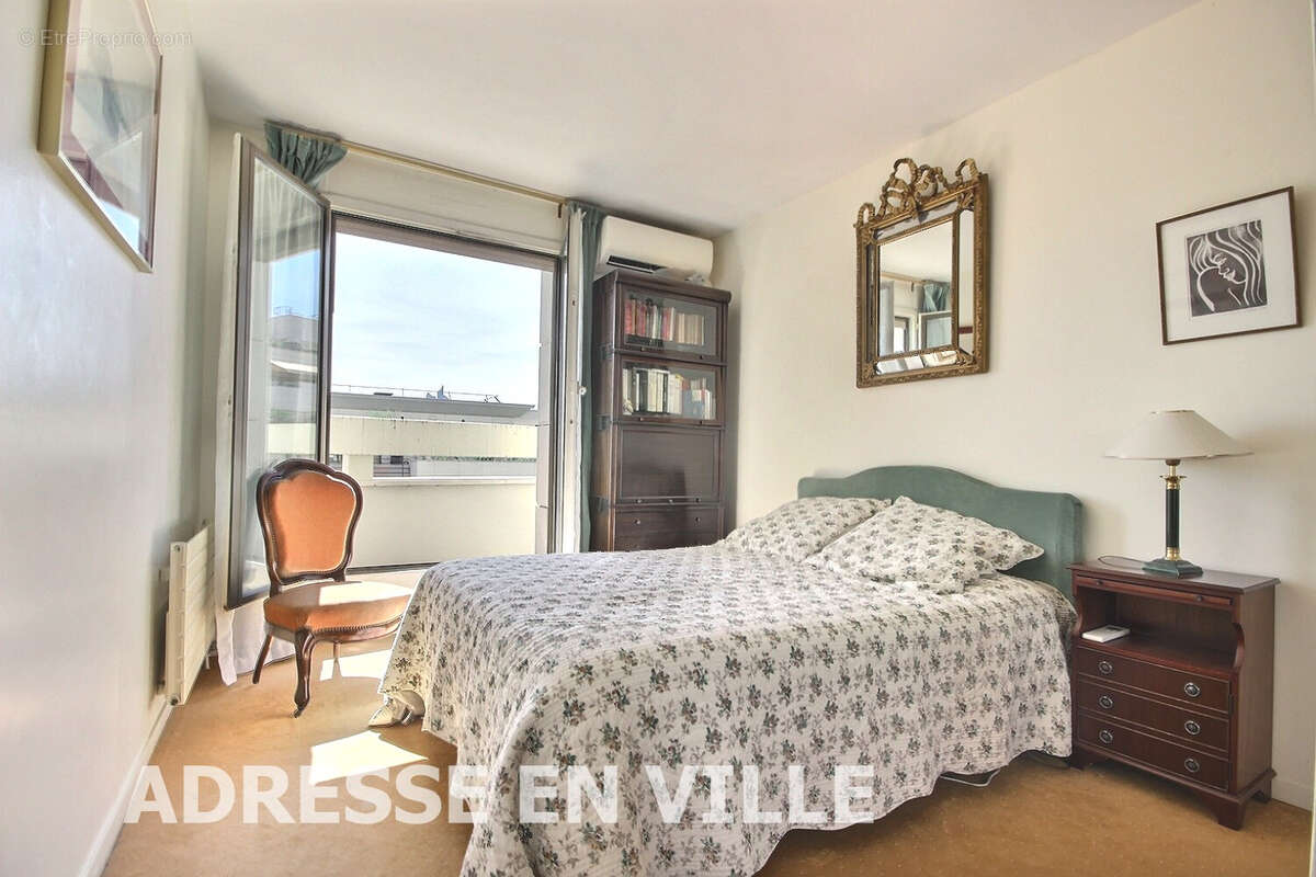 Appartement à LEVALLOIS-PERRET