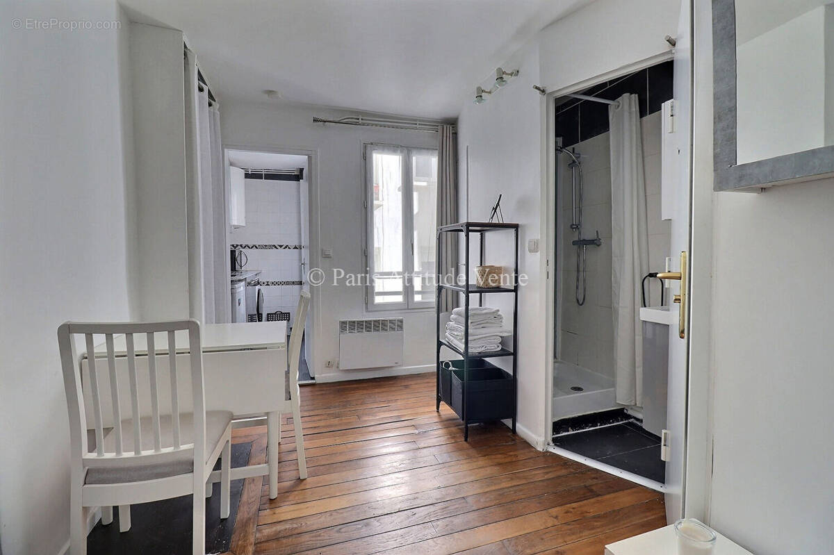 Appartement à PARIS-18E