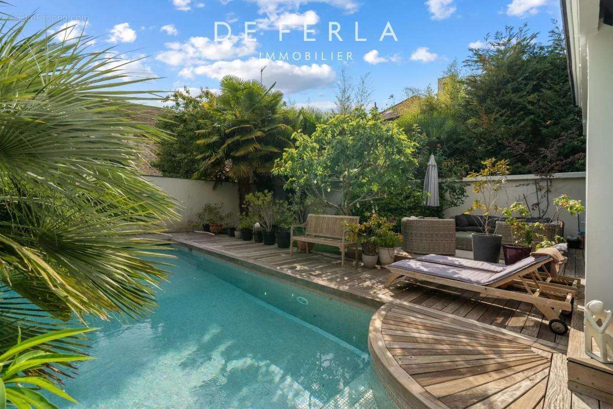 Maison à SAINT-MAUR-DES-FOSSES