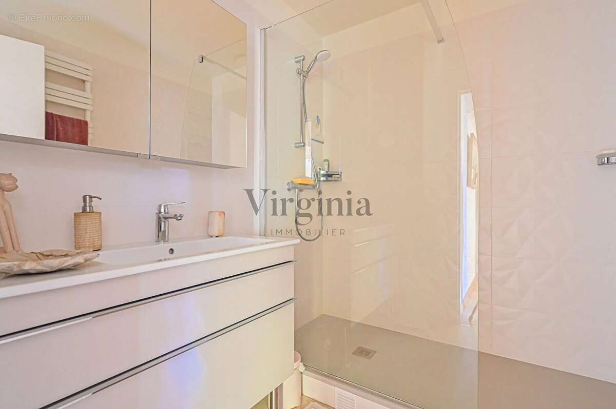 Appartement à MAISONS-ALFORT