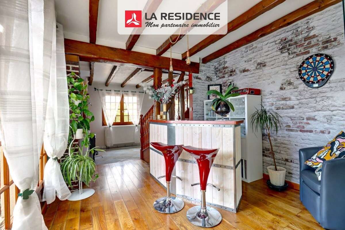 Maison à LES AUTHIEUX-SUR-LE-PORT-SAINT-OUEN