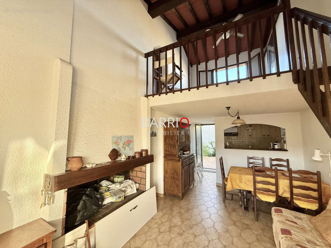 Maison à SAINT-CYPRIEN