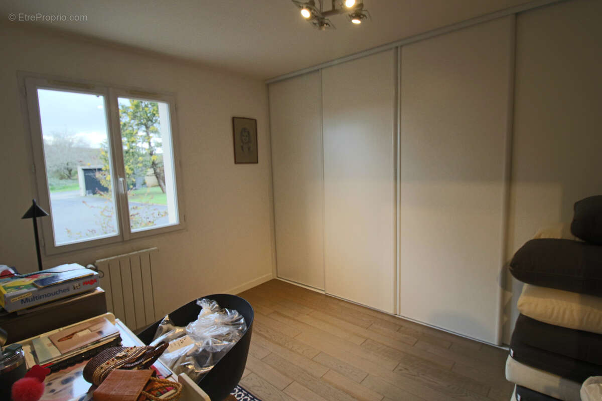 Maison à PUY-L&#039;EVEQUE