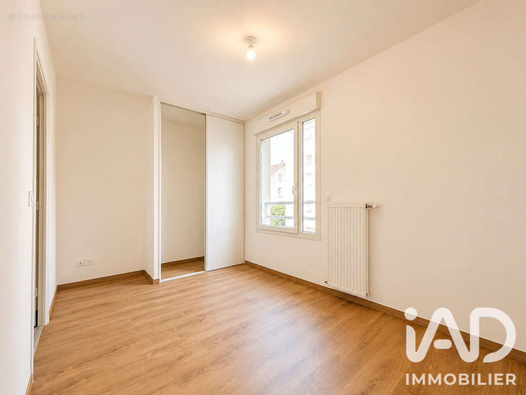 Appartement 62 m² à Annemasse  - photo 7
