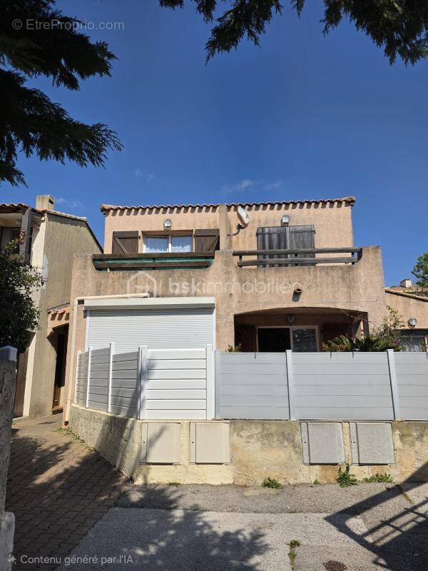 Appartement à SIX-FOURS-LES-PLAGES