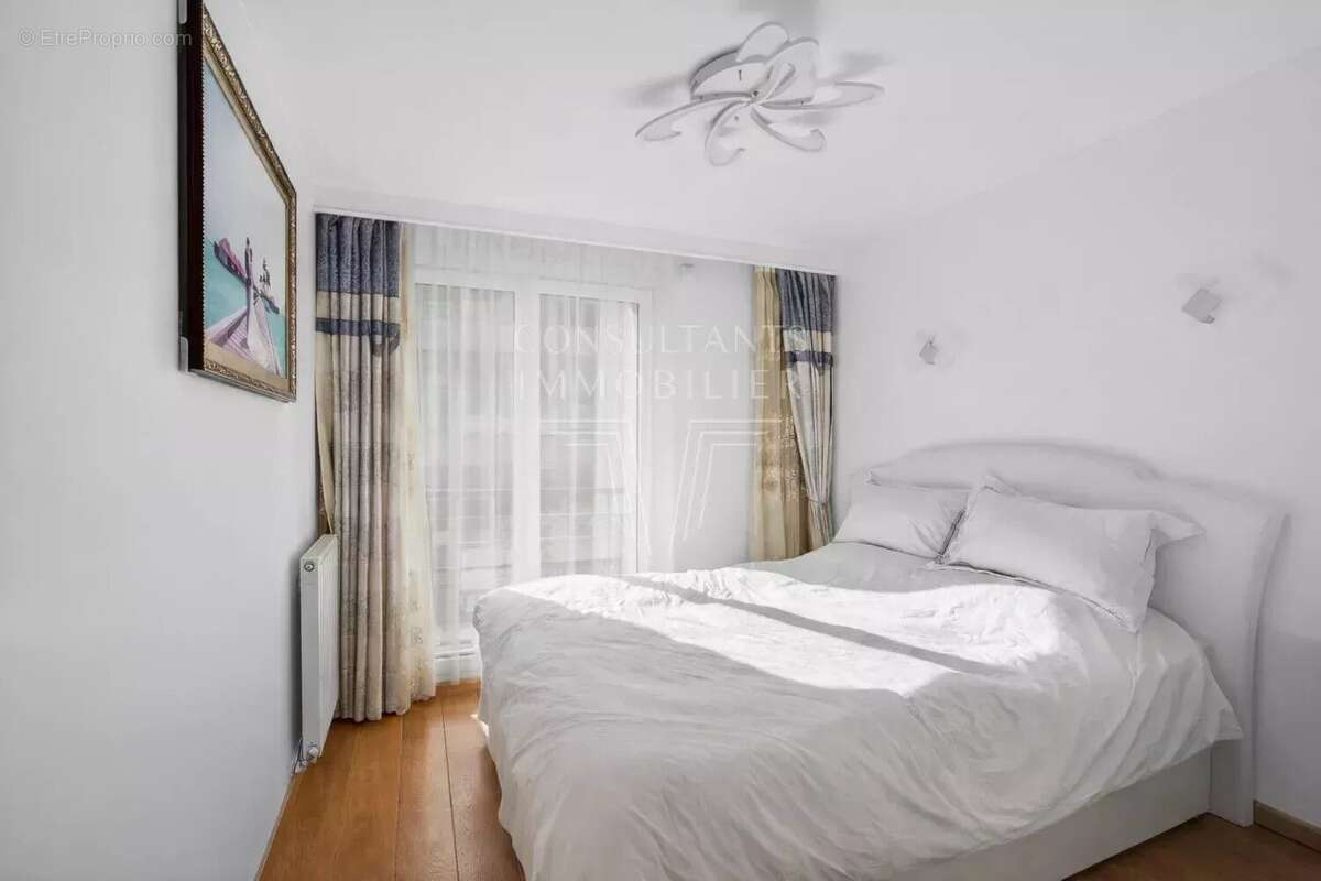 Appartement à LEVALLOIS-PERRET