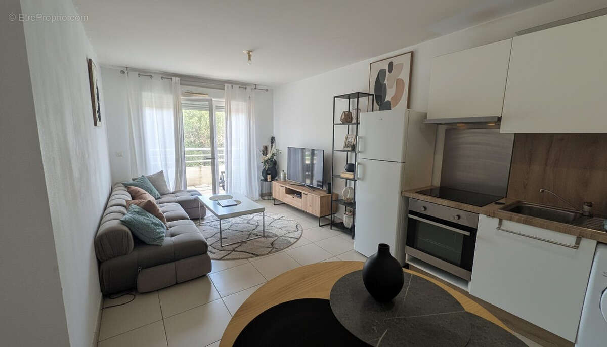 Appartement à LE LUC