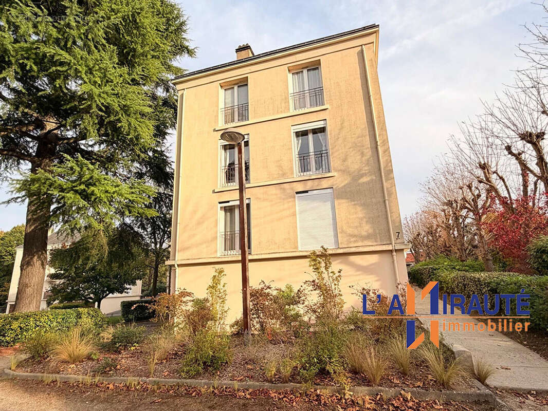 Appartement à MAISONS-LAFFITTE