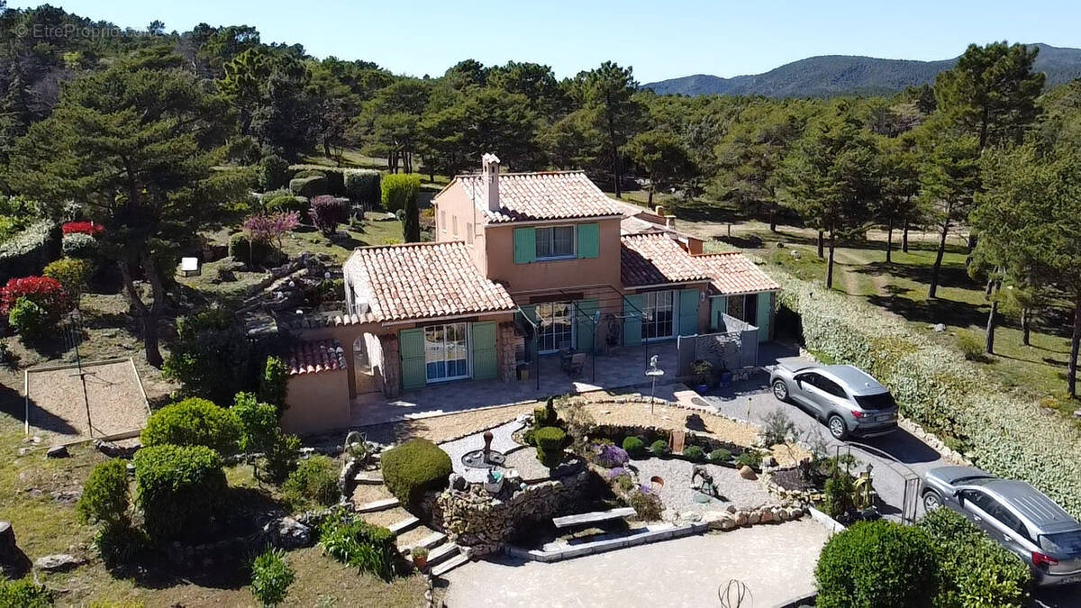 Maison à TOURTOUR