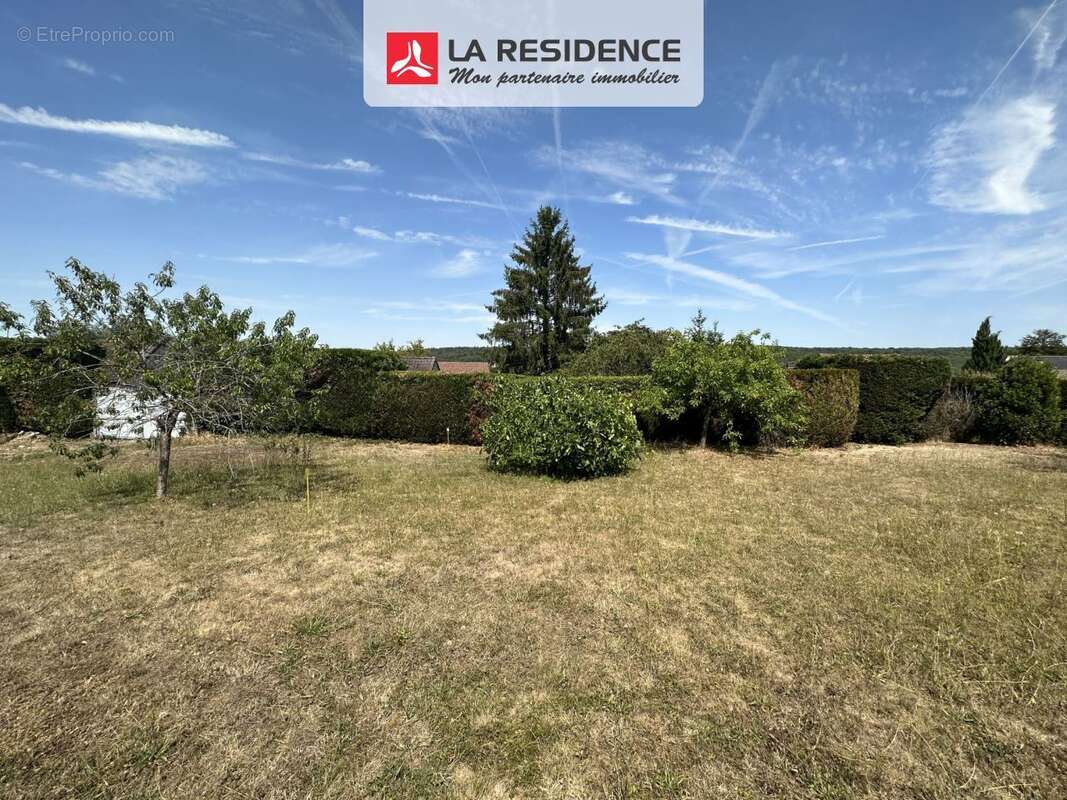Terrain à BAZEMONT