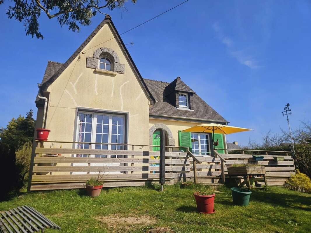 Maison à PLELAN-LE-GRAND