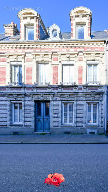 Élégante maison de caractère du XIXème siècle au cœur de Fécamp - photo 2