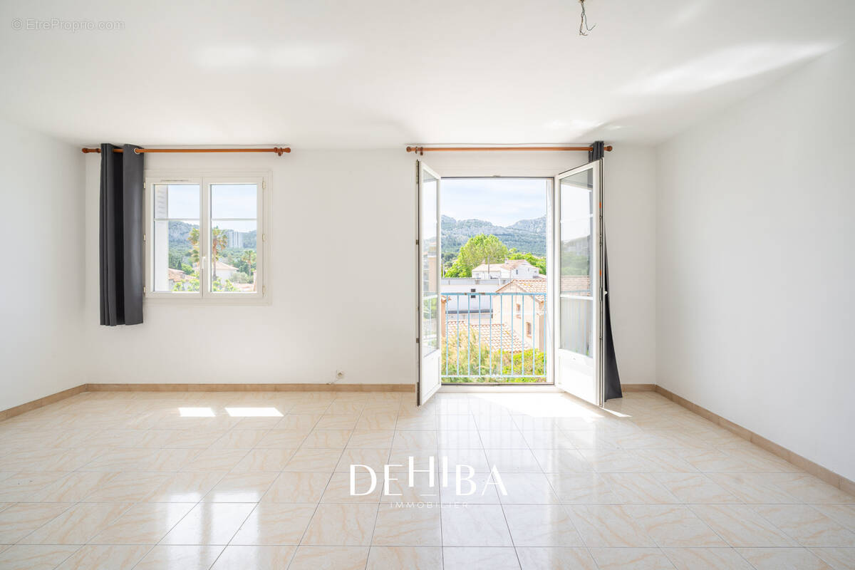 Appartement à MARSEILLE-8E
