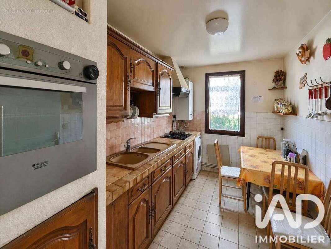 Maison 75 m² à Goussainville  - photo 3