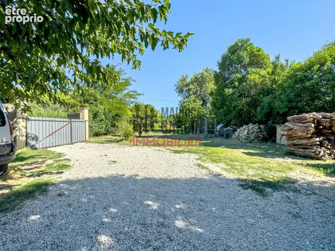 Maison 9 pièces 281 m² à vendre à Cheval-Blanc (84460) - photo 4