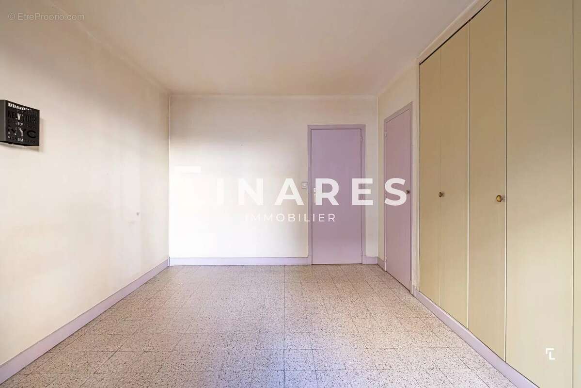 Appartement à MARSEILLE-3E