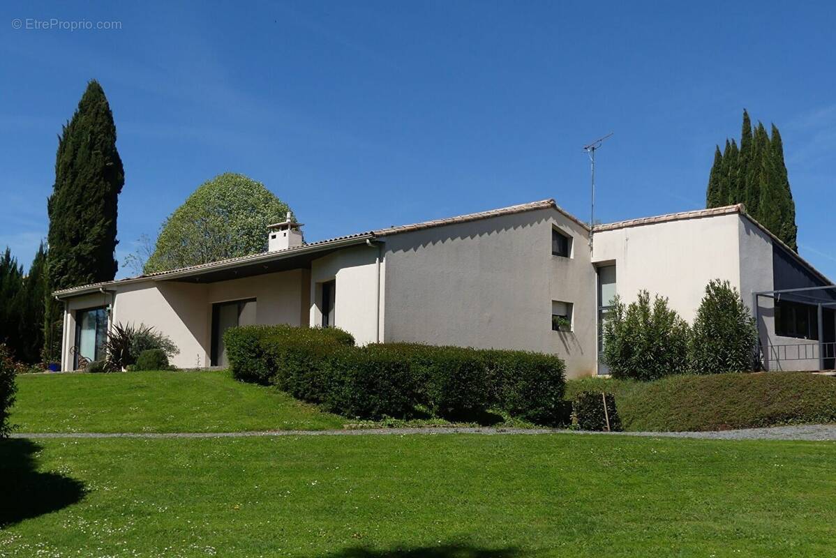 Maison à CELLES-SUR-BELLE