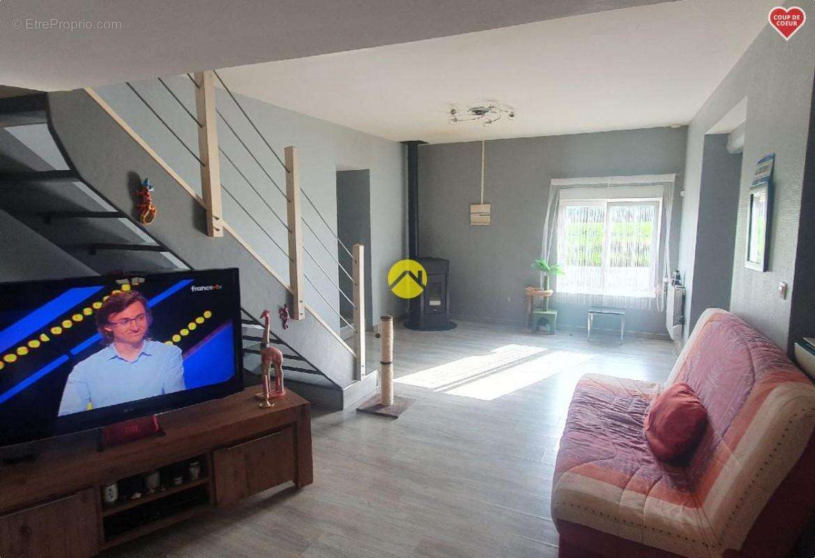 Maison à BEAURAINVILLE