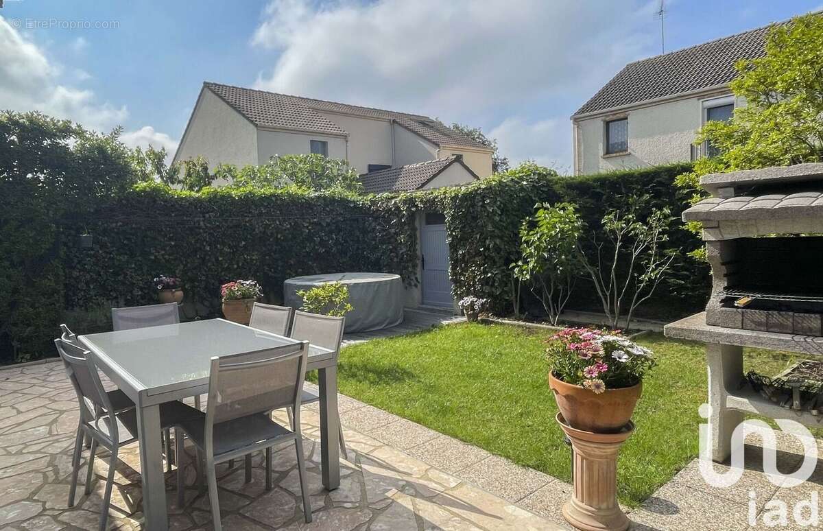 Photo 3 - Maison à FLEURY-MEROGIS