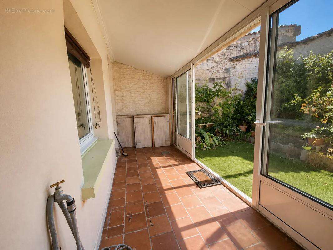 Maison de ville à rénover 3 pièces de 80 m2,  Cognac - photo 16