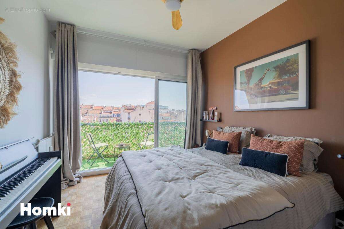 Appartement à MARSEILLE-6E