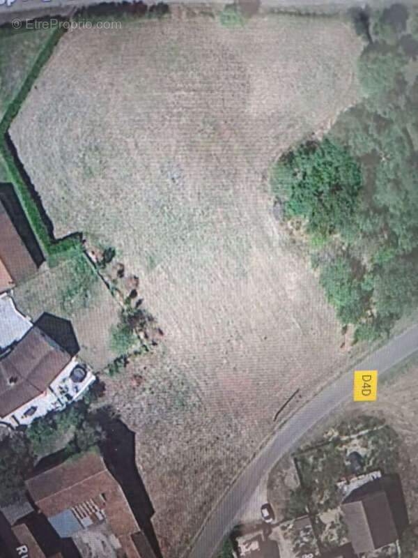 Terrain à QUINCEROT