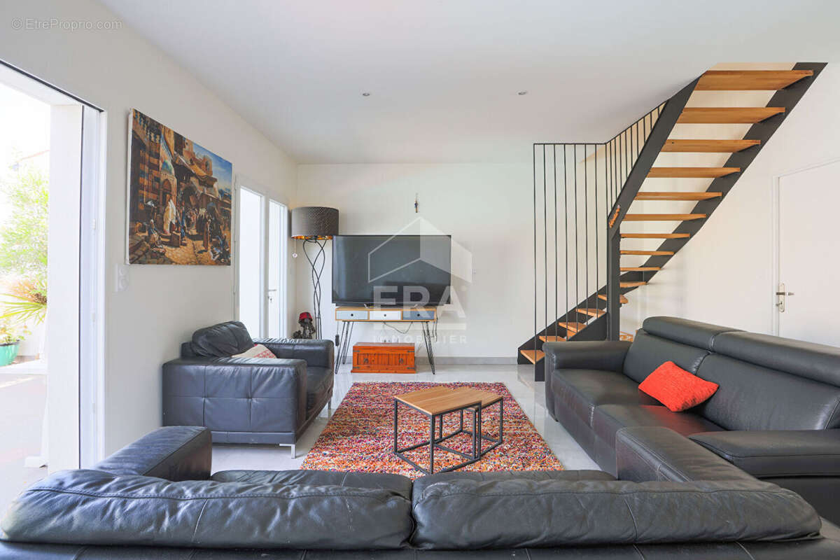 Maison à SAINT-XANDRE