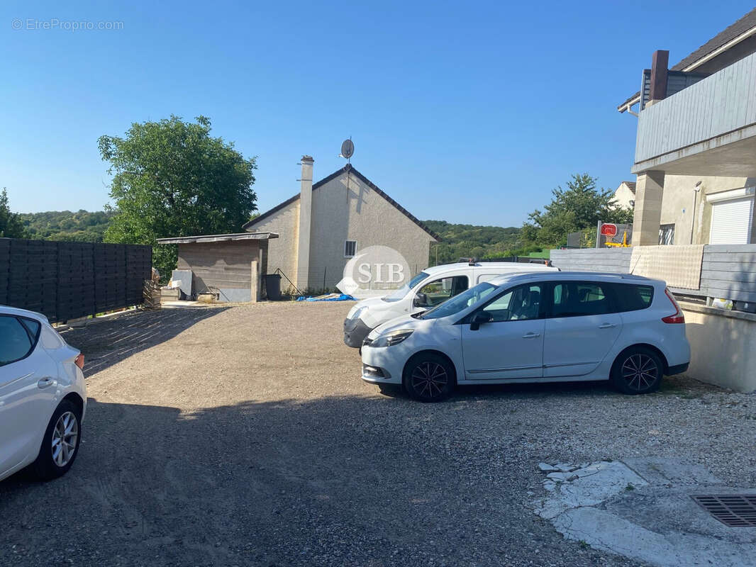 Appartement à LA VILLE-DU-BOIS