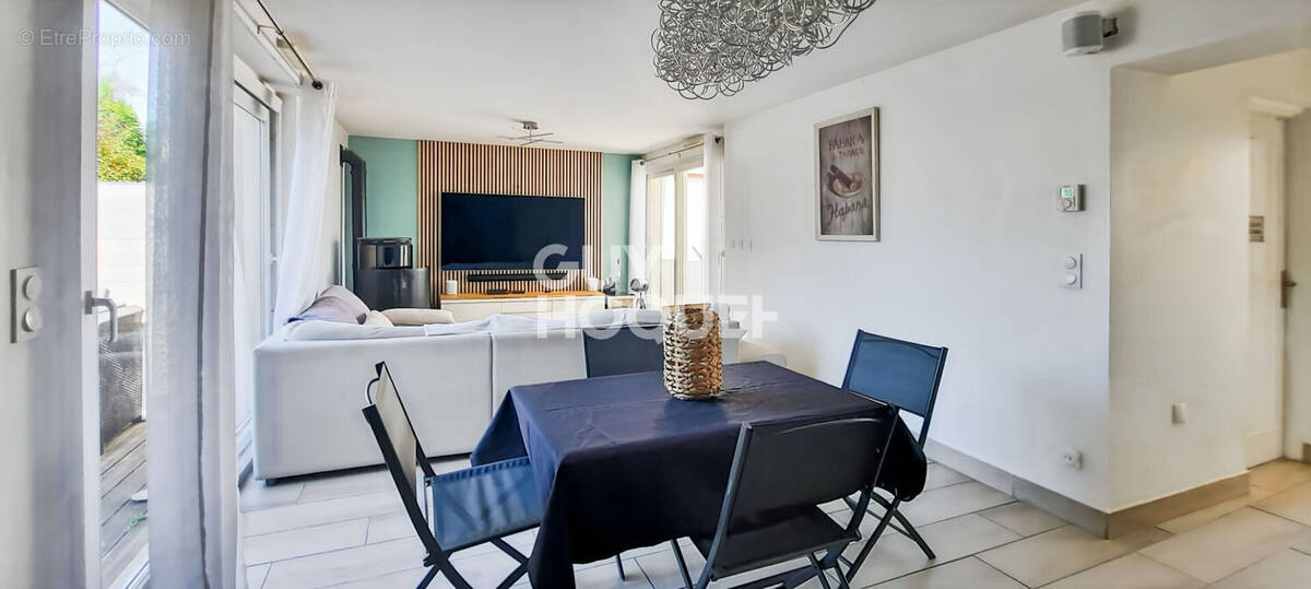 Maison à GRETZ-ARMAINVILLIERS