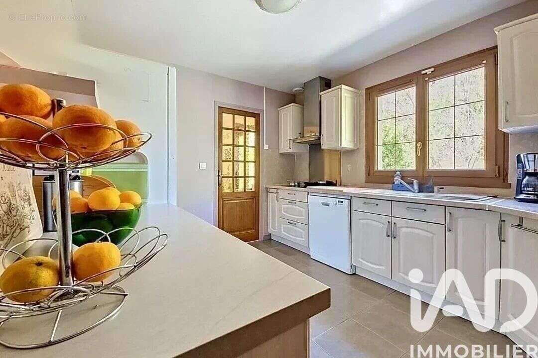 Maison 94 m² à Buno-Bonnevaux  - photo 9