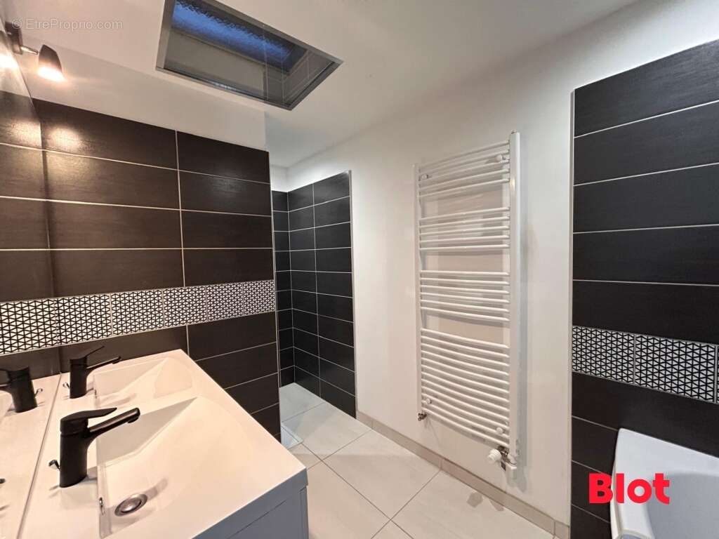 Maison à SAINT-AUBIN-DU-CORMIER