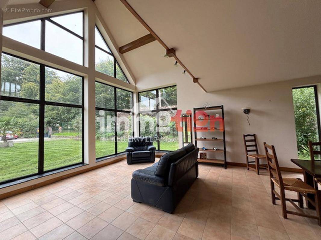 Maison à BAROMESNIL