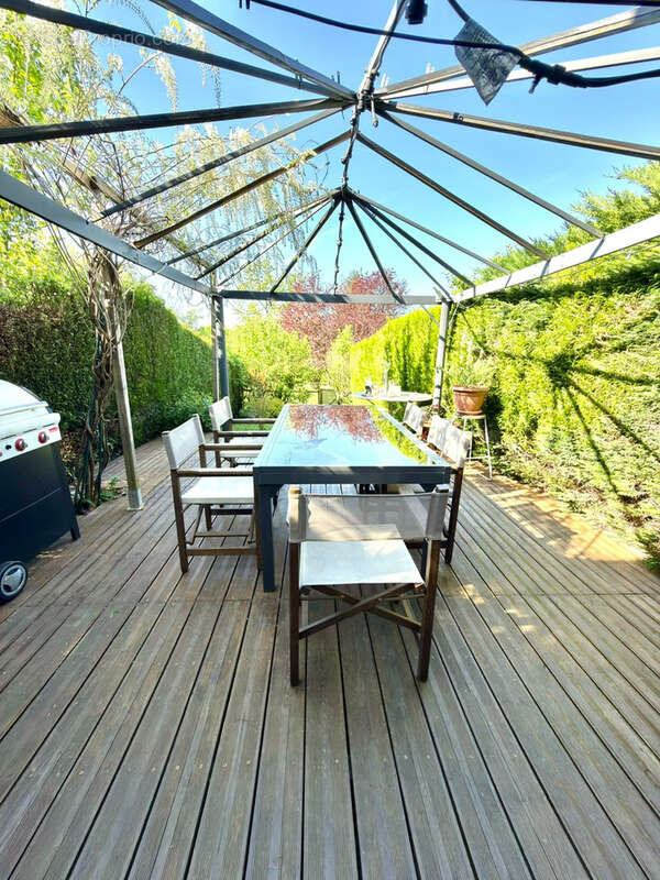 Maison à PREVESSIN-MOENS