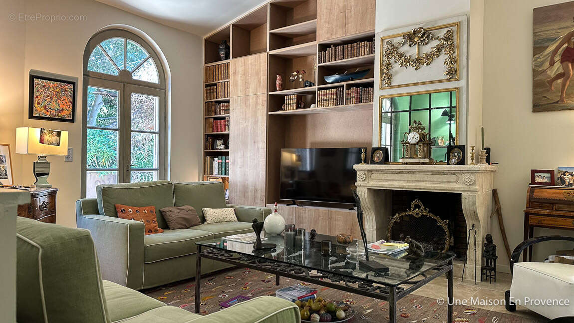 Maison à VILLENEUVE-LES-AVIGNON