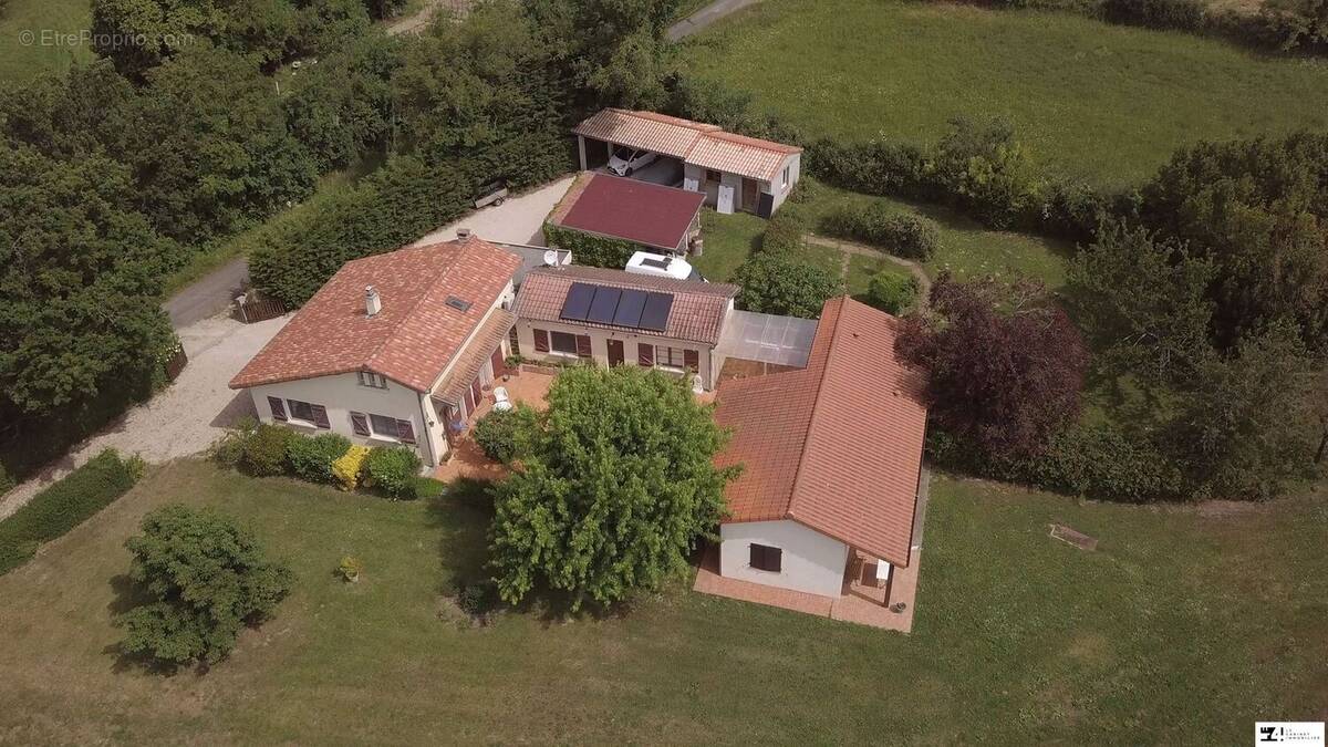 Maison à MONDAVEZAN