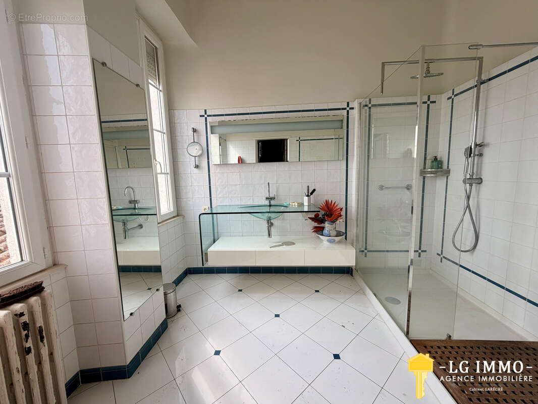 Maison de maitre, 400 m2, 190 m2 dépendances, parc 7 000 m2 - photo 23