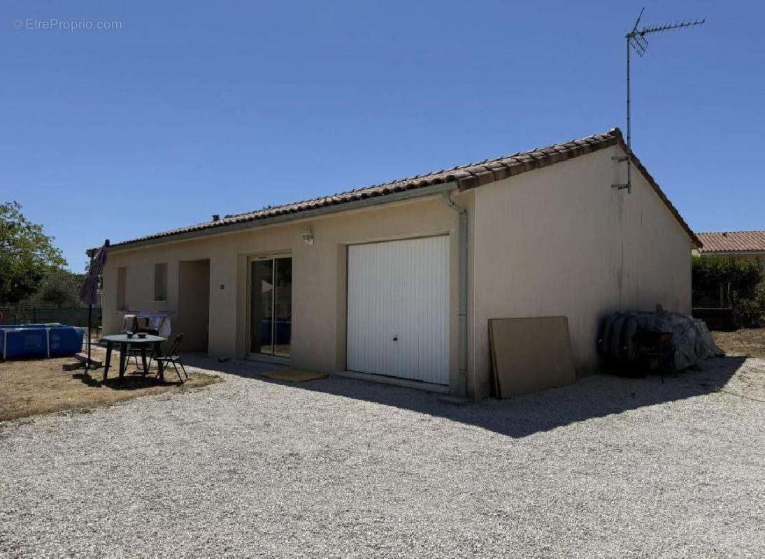 Maison 90 m² à Verteuil-Sur-Charente  - photo 2