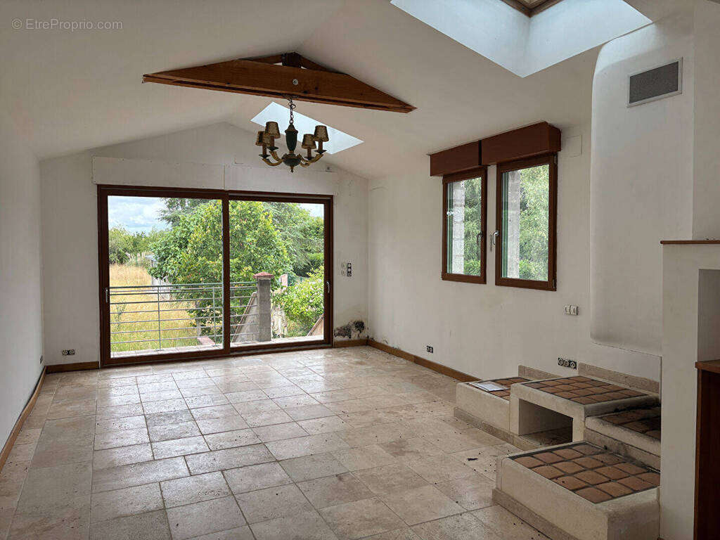 Maison 8 pièces 204 m² Le Poinçonnet - photo 4