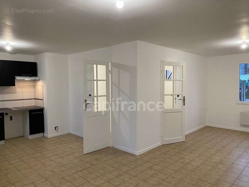 Maison à MONTENESCOURT