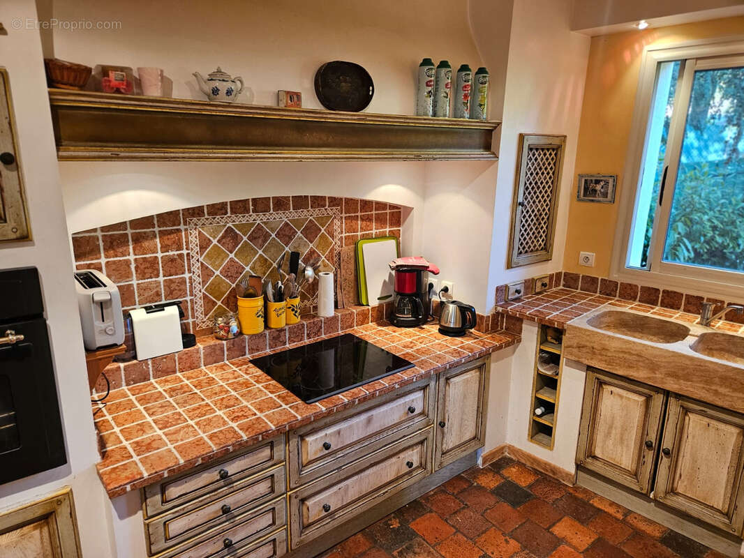 Maison à BERRE-LES-ALPES