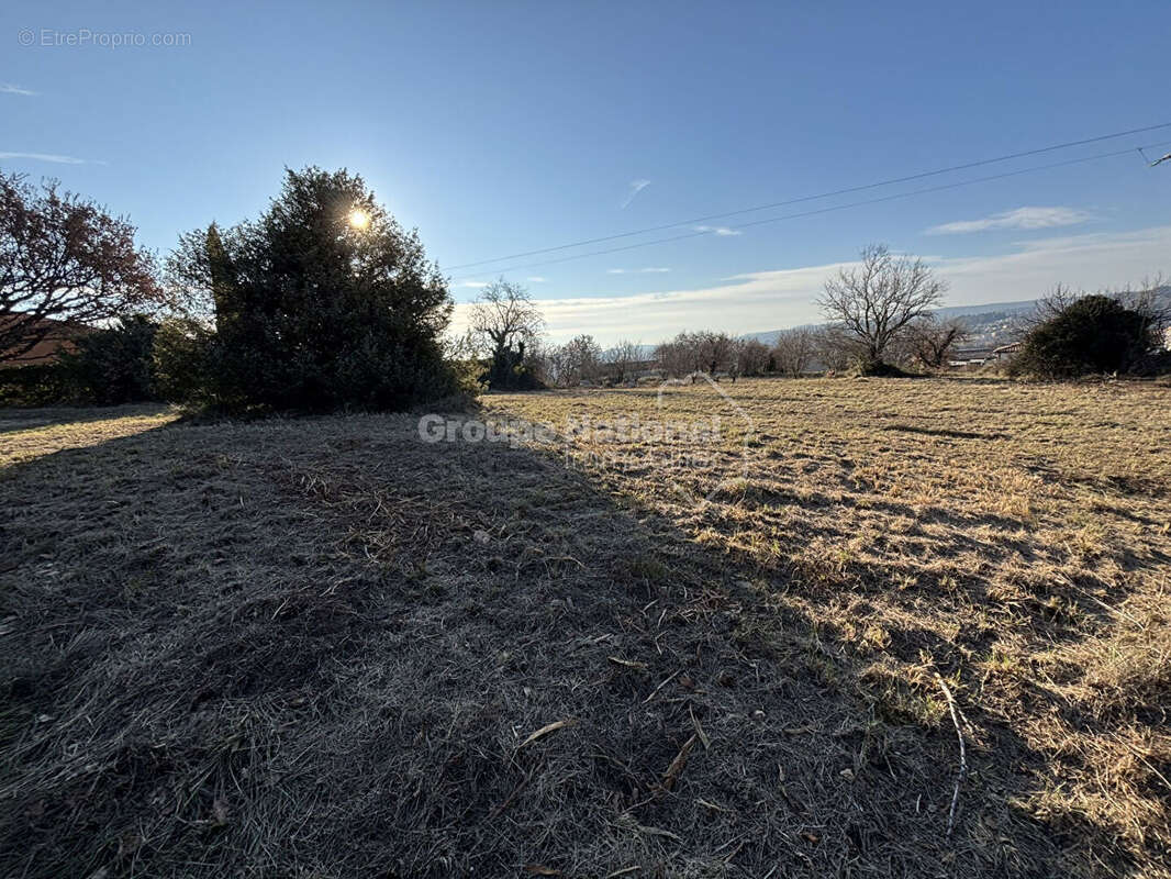 Terrain à SAINT-MARTIN-D&#039;ARDECHE