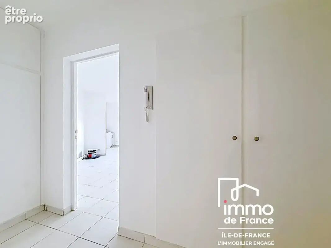 Studio rénové - Le Bourget - photo 4