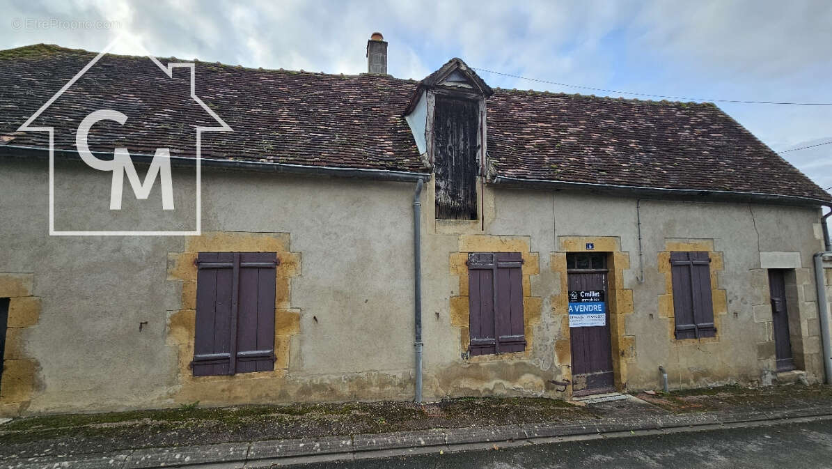 Maison à SAINT-MARTIN-DES-CHAMPS