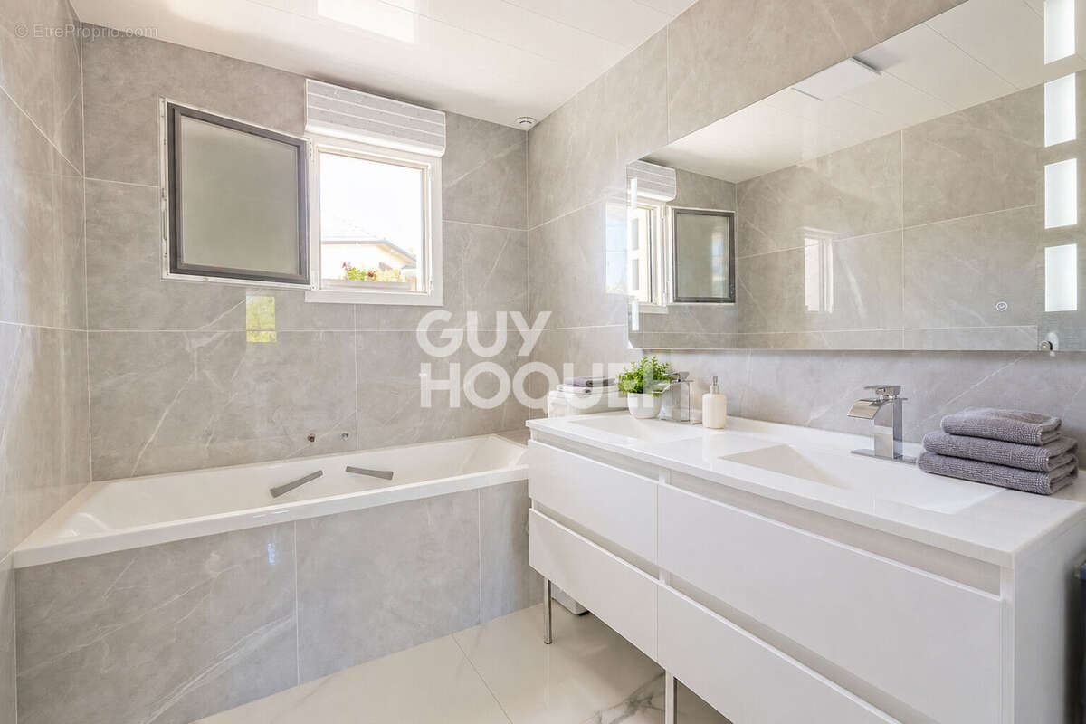 À vendre à Xeuilley ? Maison de plain-pied de 156 m² - photo 10