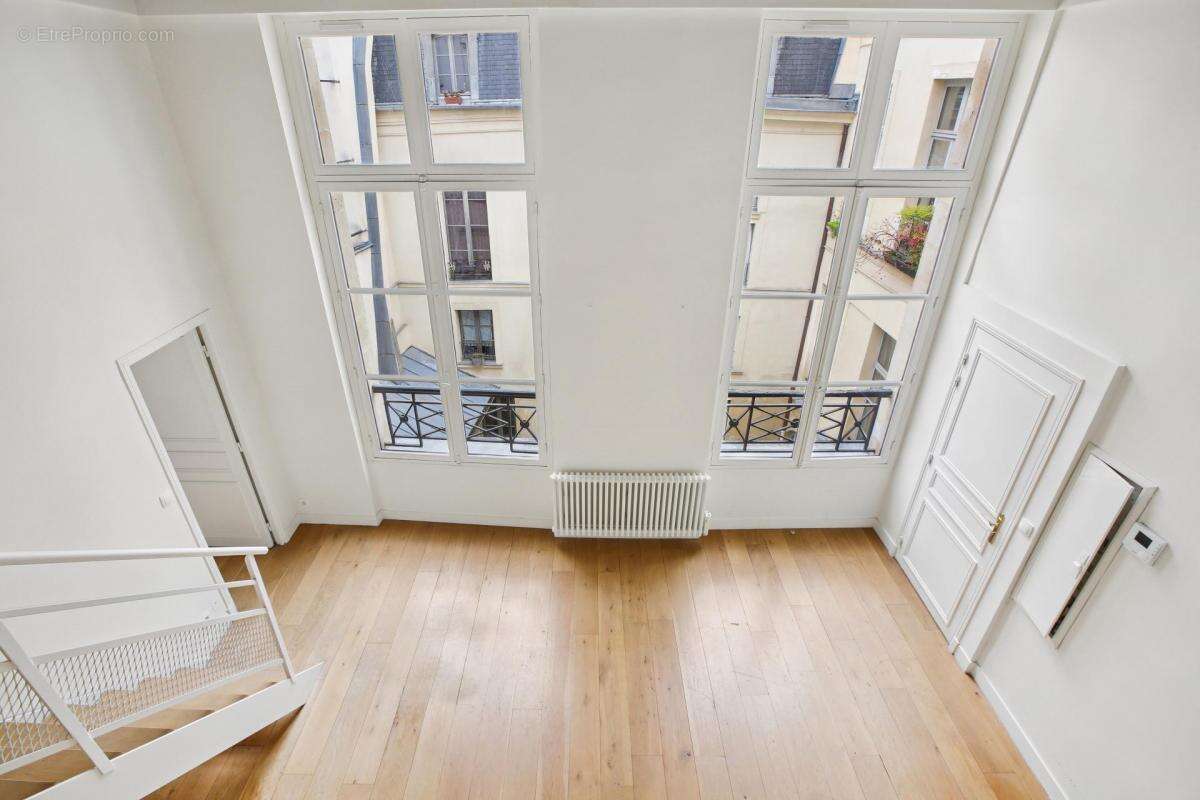Appartement à PARIS-4E