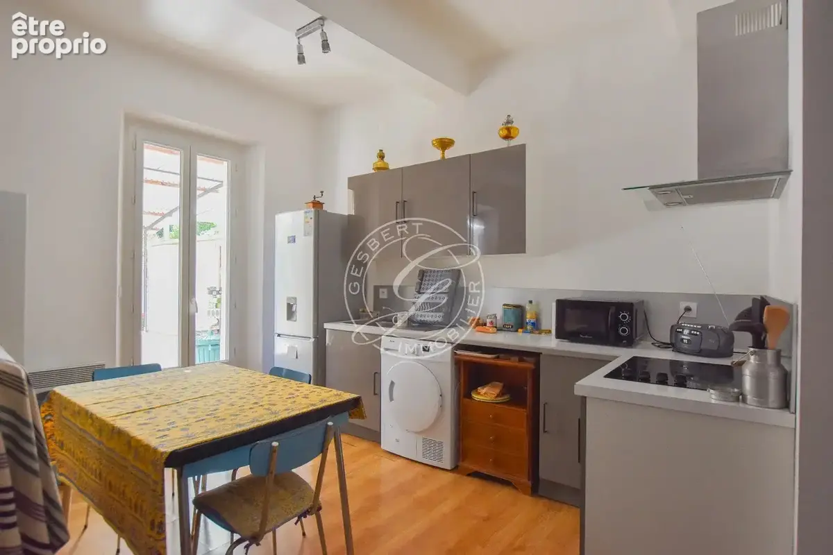 A vendre flayosc - appartement t3 avec terrasse et vue degagée - photo 2