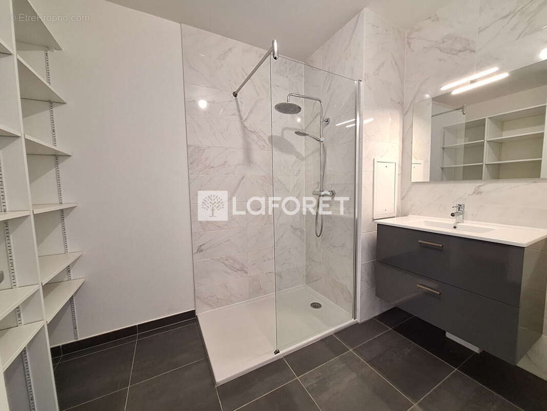 Appartement à VERNEUIL-SUR-SEINE